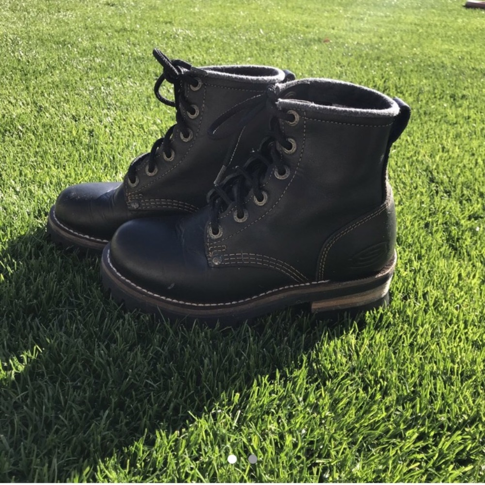 Black boots